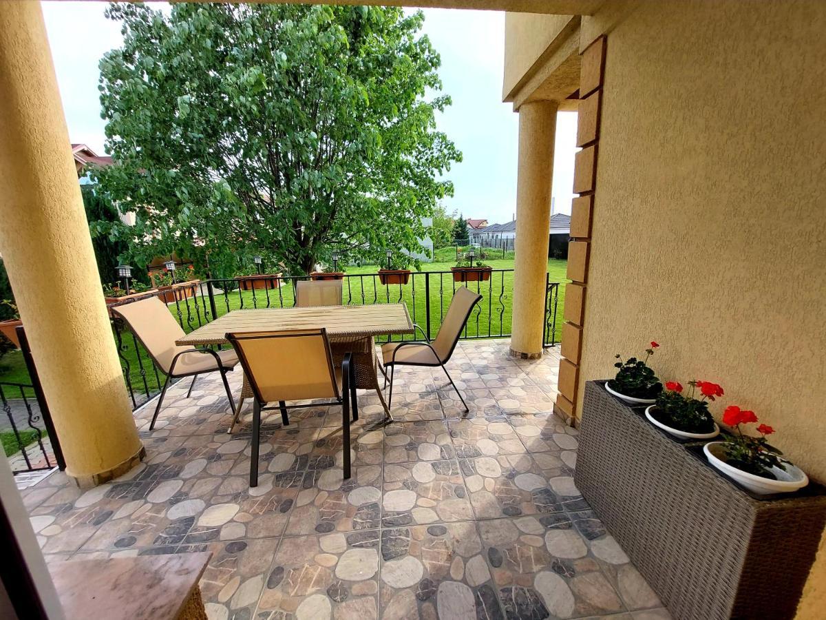 Casuta Cu Tei Villa Oradea Exterior foto