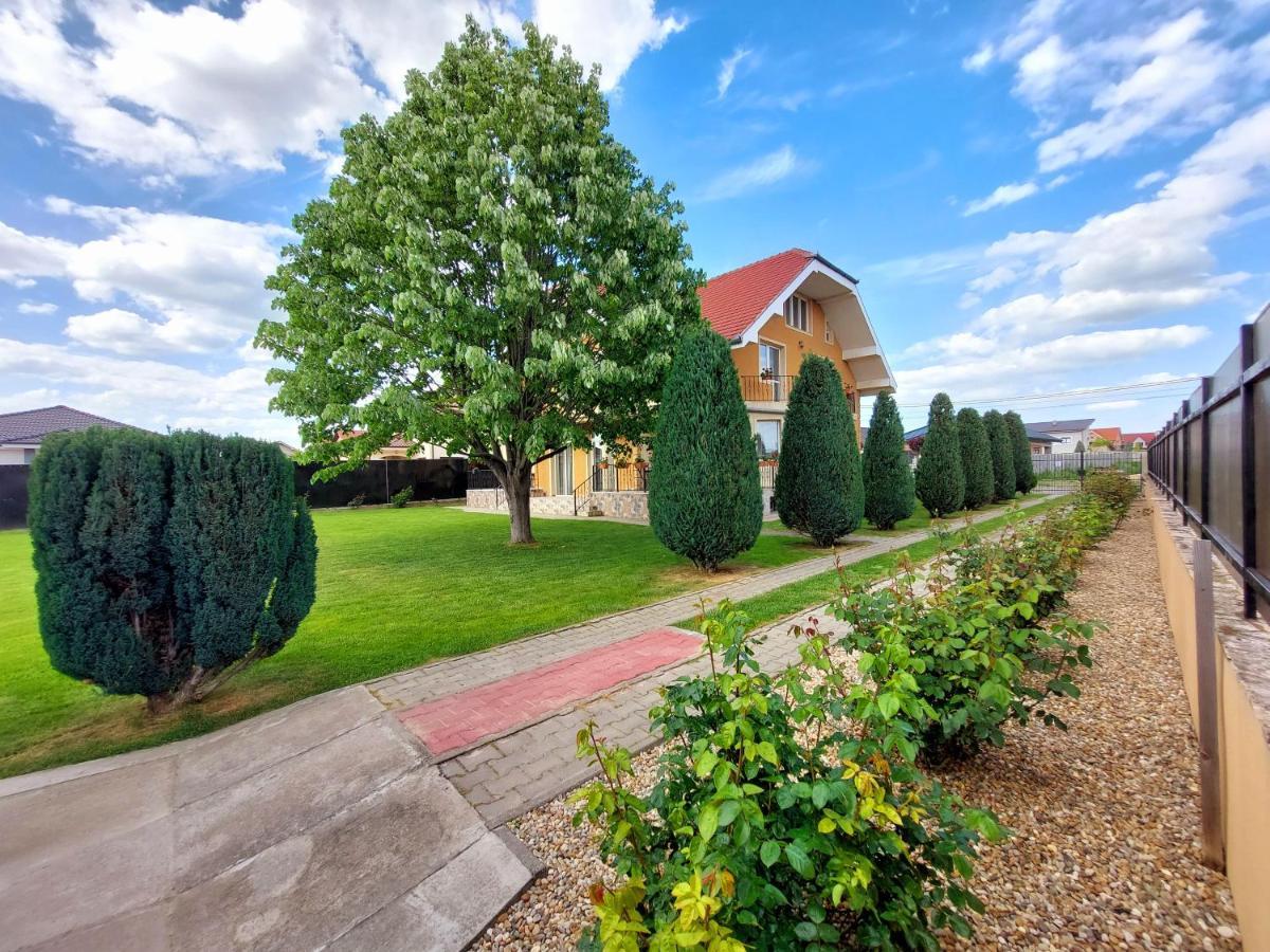 Casuta Cu Tei Villa Oradea Exterior foto