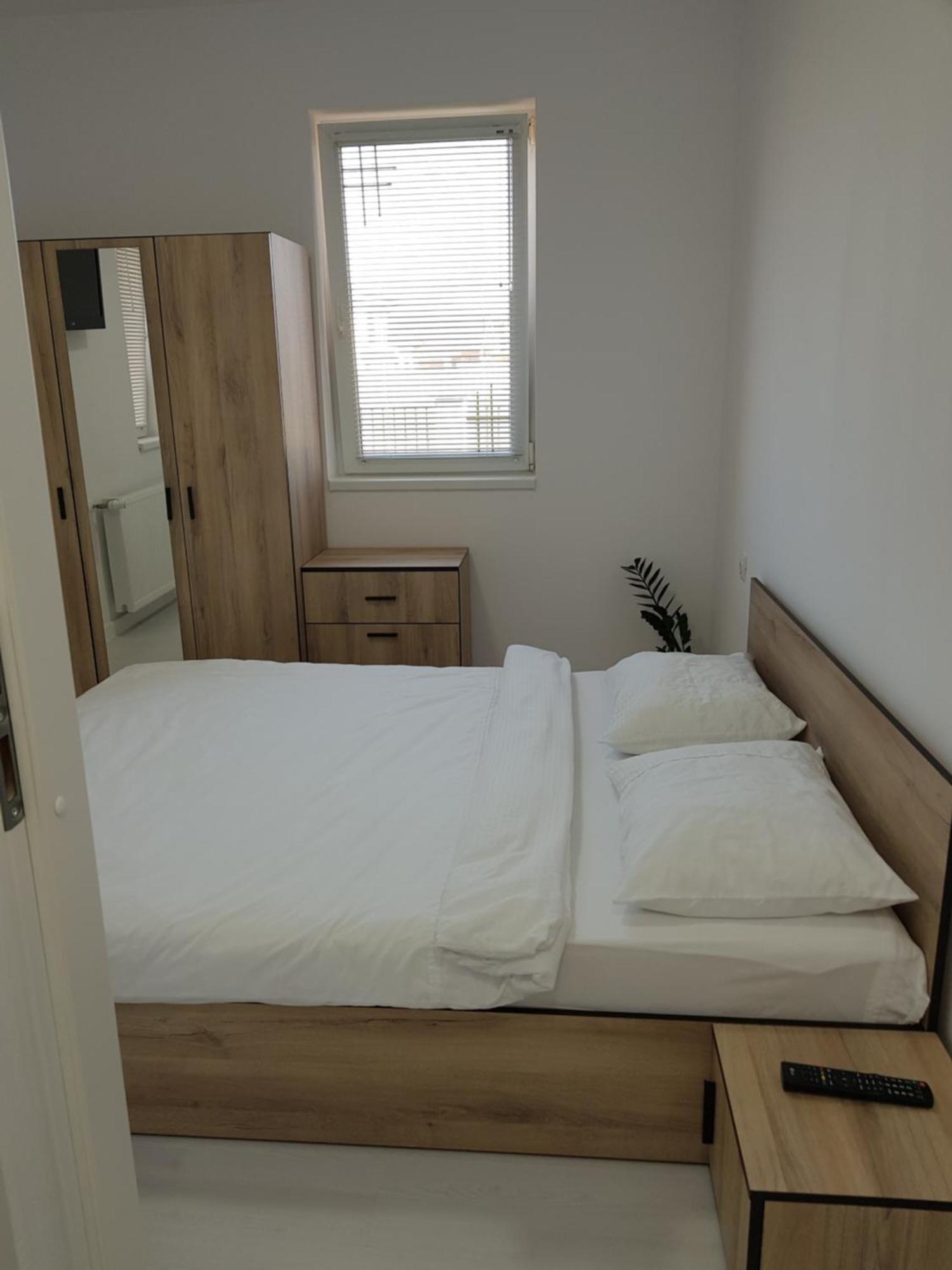 Casuta Cu Tei Villa Oradea Habitación foto